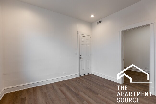 2344 W Charleston St unit 1R, Chicago, IL 60647 - photo 6