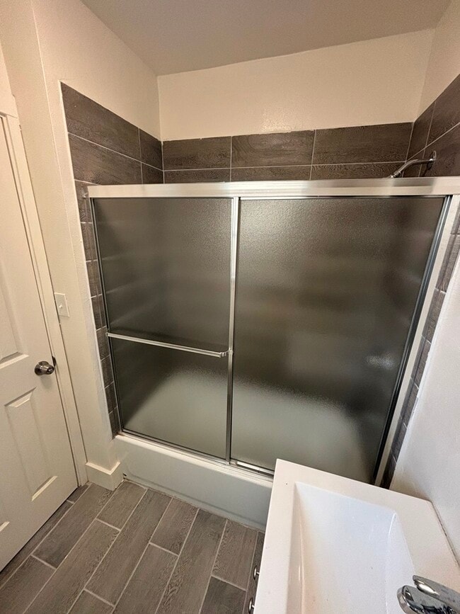 317 E 61st St, Long Beach, CA 90805 - photo 6