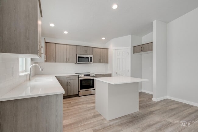 2384 N Carly Ave, Star, ID 83669 - photo 7