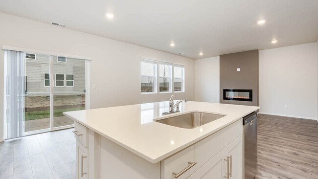 61135 Splendor Ln, Bend, OR 97702 - photo 6