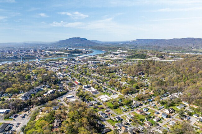 Northshore residents are always only a few minutes from the amenities that line the river.