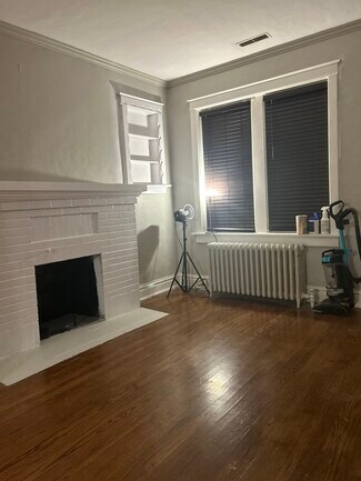 1118 Ralph Terrace Unit Top Floor, Richmond Hts, MO 63117