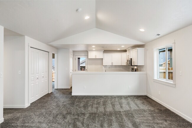 2176 E Tugela Falls St unit 36869651, Kuna, ID 83634 - photo 5