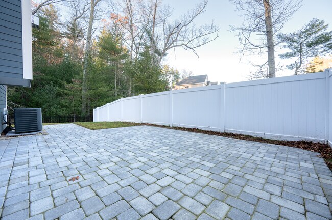 63 Thomas Mann Cir unit 36, Norfolk, MA 02056 - photo 4