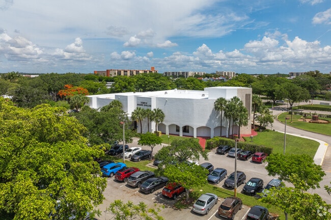 Connect with the community at Temple Anshei Shalom in the Villages of Oriole.