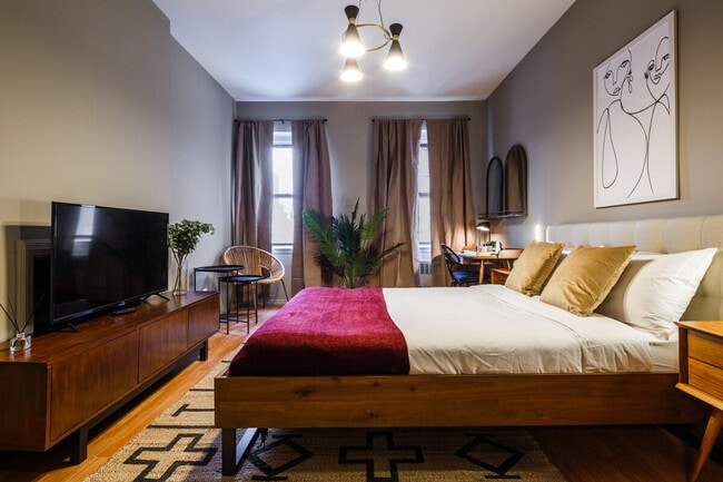 474 9th Ave unit ID1323926P, New York, NY 10018 - photo 2