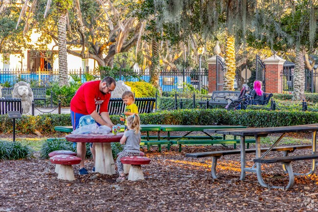 Enjoy a picnic with your little ones while playing at Anderson park.