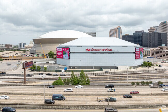 Gert Town is just minutes from the Caesars Superdome and the Smoothie King Center.
