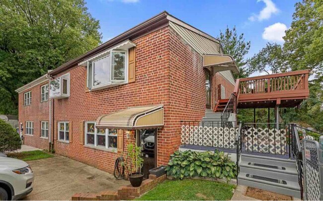 3302 S Keswick Cir unit 1, Philadelphia, PA 19114 - photo 2