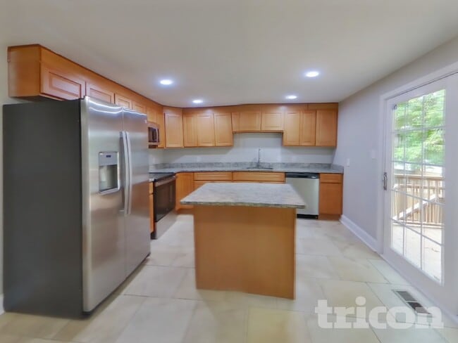 9851 Branchleigh Rd, Randallstown, MD 21133 - photo 5