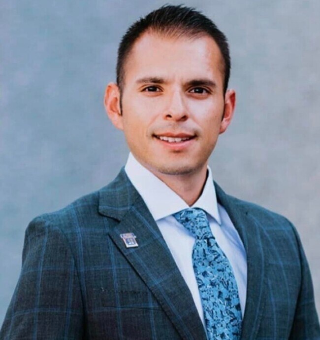 Agent Photo