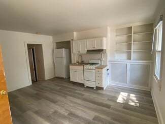 409 Farnsworth Ave Unit 1, Bordentown, NJ 08505