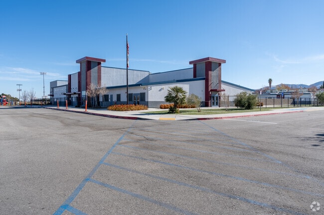 At Cottonwood Elementary, 51% of students scored at or above the proficient level for reading.