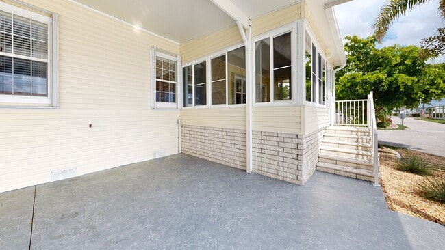 22 Freeman Ave, Punta Gorda, FL 33950 - photo 3