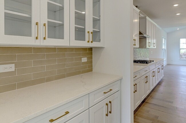 100 39th St unit 38566334, Downers Grove, IL 60515 - photo 4