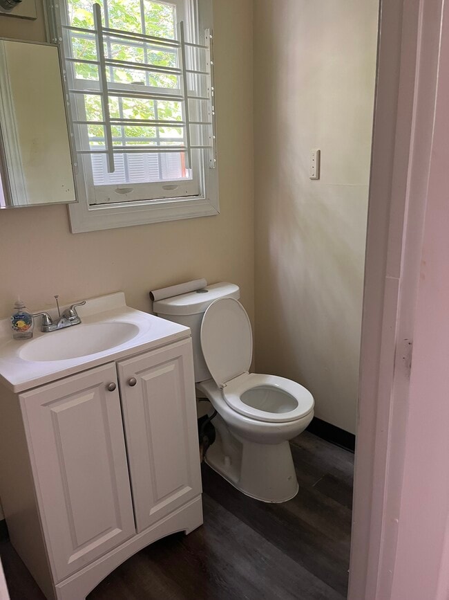 1968 N 31st St unit 1st floor, Philadelphia, PA 19121 - photo 4