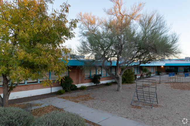 Sewell Elementary School is an above average public school located in Tucson, AZ.