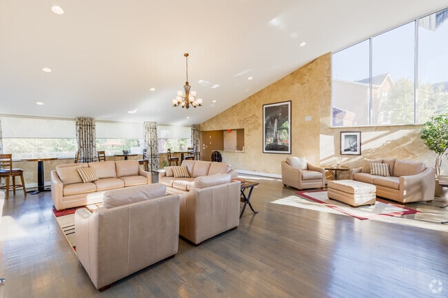 Club Apex - Clubhouse