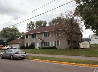 806 Sycamore St Unit 1, River Falls, WI 54022