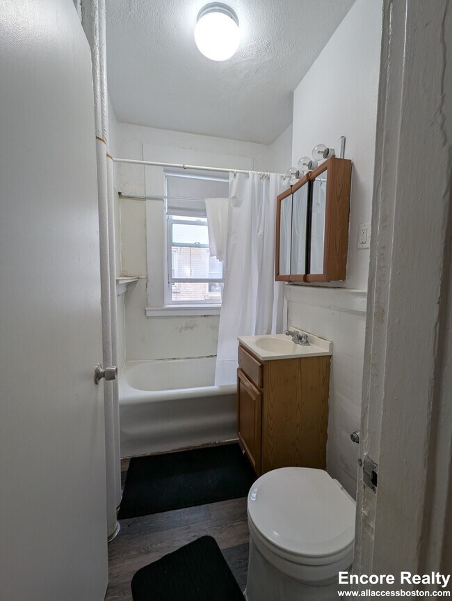 1167 Boylston St unit 20, Boston, MA 02215 - photo 6