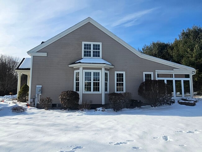359 Main St, Easthampton, MA 01027 - photo 4