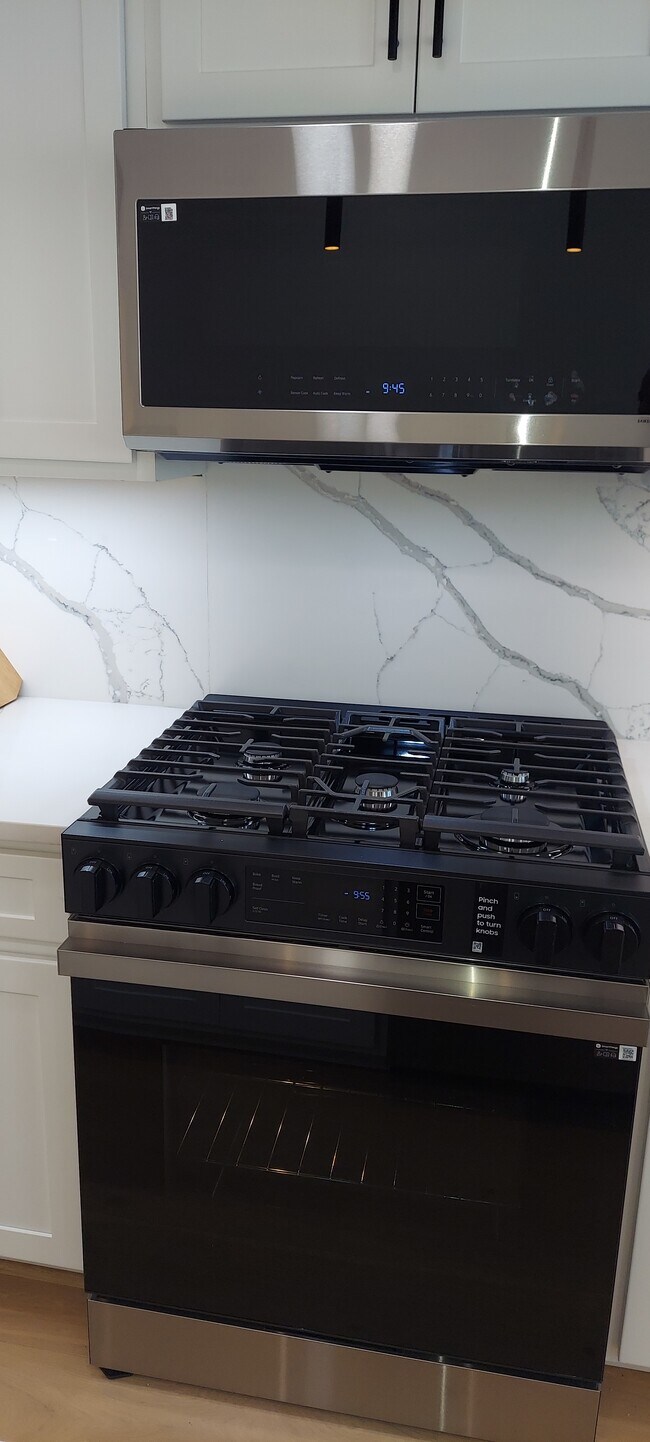 808 12th St NE unit 3, Washington, DC 20002 - photo 7