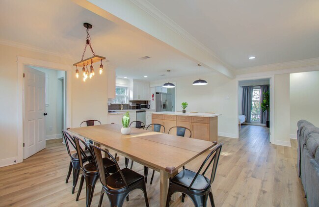 9306 Bassoon Dr unit ID1024979P, Houston, TX 77025 - photo 6