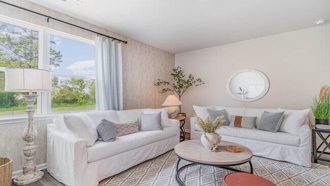 321 Bevington Brook Ln, Hopkins, SC 29061 - photo 7