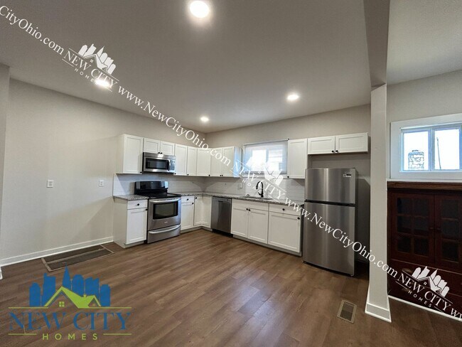 1390-1392 Sullivant Ave unit 1390, Columbus, OH 43223 - photo 7