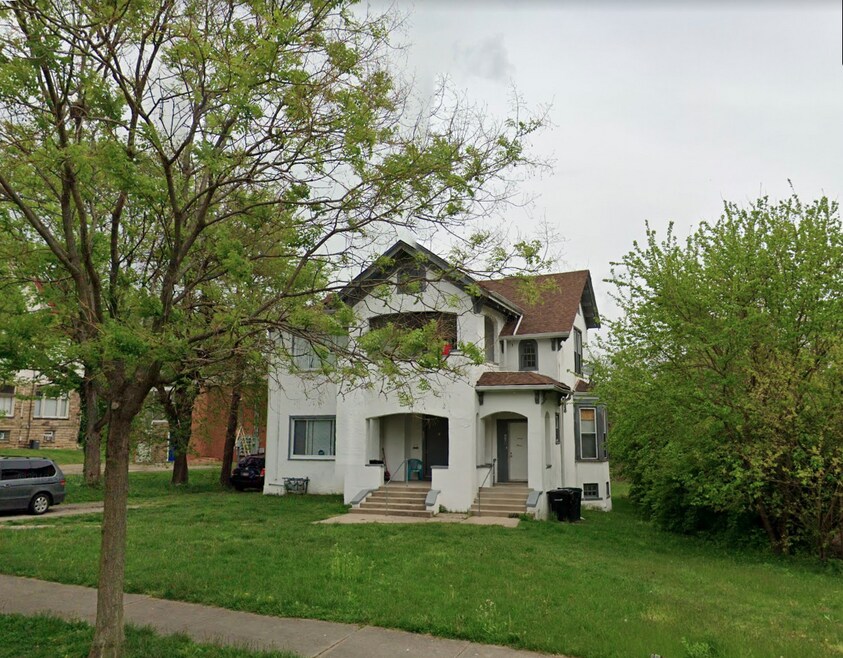 792 N Fred Shuttlesworth Cir unit 1, Cincinnati, OH 45229 - photo 1