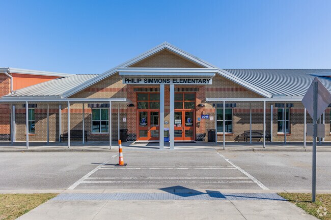 Philip Simmons Elementary School is a public school in Charleston.