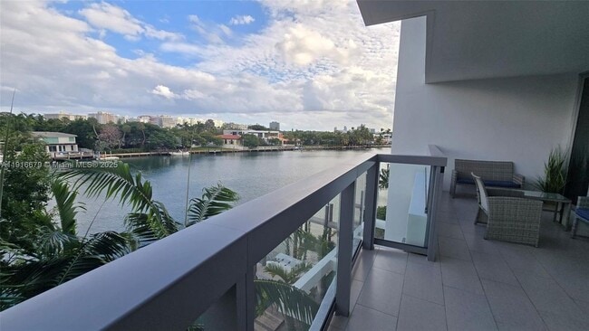 9261 E Bay Harbor Dr, Bay Harbor Islands, FL 33154 - photo 3