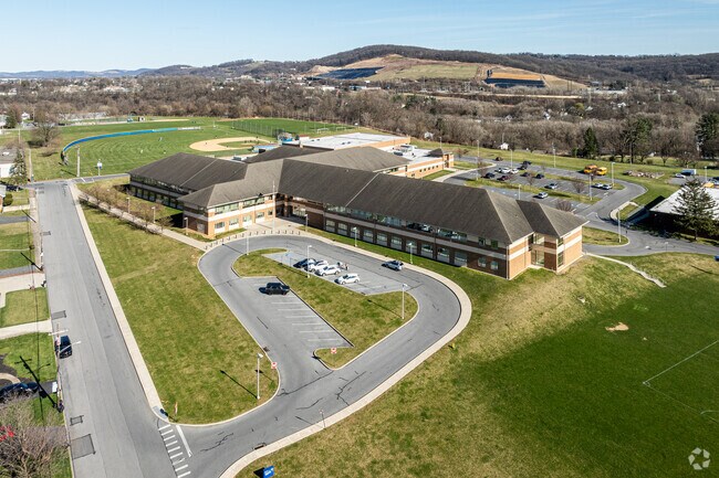 Wilson Area Intermediate School is an above average, public school located in Easton, PA.