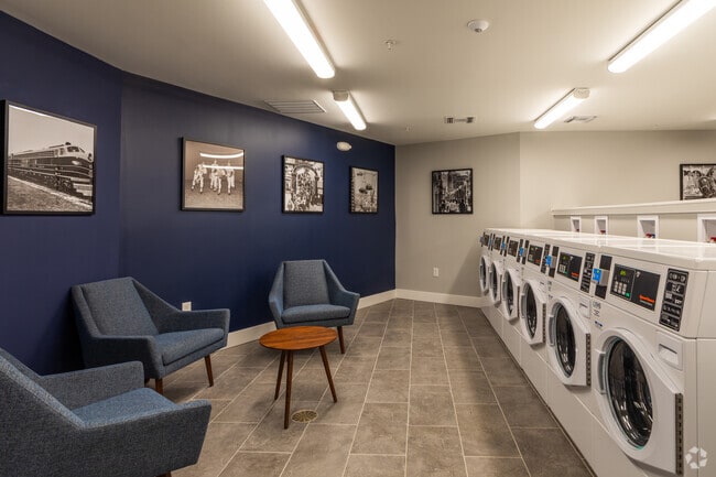 Laundry Lounge