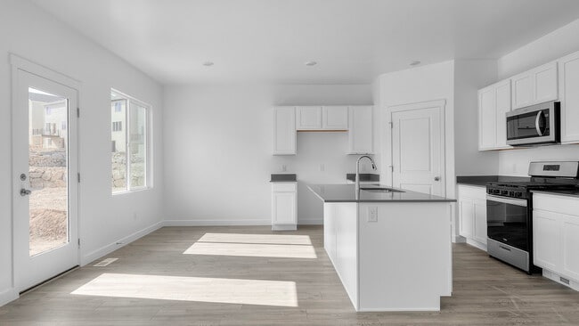 8758 W Trotter Mine Dr, Magna, UT 84044 - photo 7