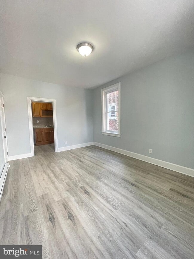 5113 N 13th St Unit 3, Philadelphia, PA 19141