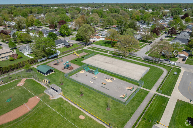 Fairfield Elementary has so many places for kids to test their physical skills.