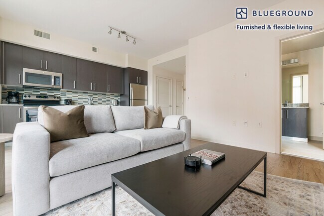 1128 N Irving St unit FL4-ID1188, Arlington, VA 22201 - photo 3