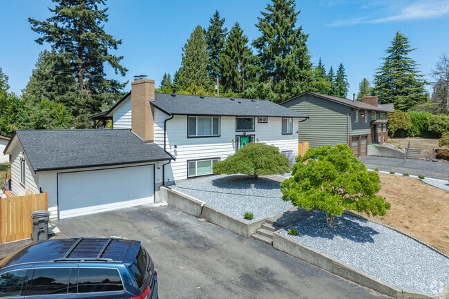Split-level and bi-level homes line the residential streets around West Campus - Fed Way.