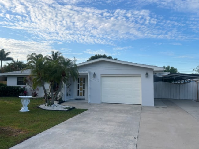 1313 Mango Ave, Venice, FL 34285 - photo 2