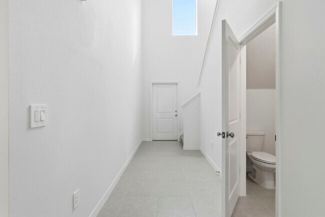 11657 Brae Way, Dade City, FL 33525 - photo 4