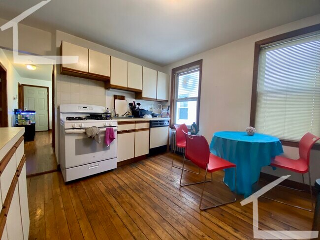 45 Litchfield St unit 2, Brighton, MA 02135 - photo 4