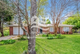 487 6th Ave SW, Graysville, AL 35073