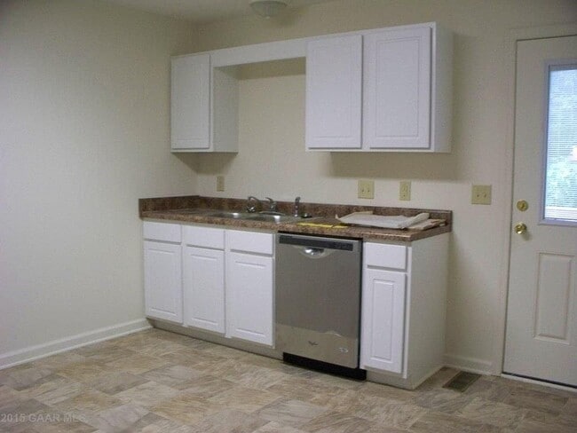 Clifton Knolls, Staunton, VA 24401 - photo 7