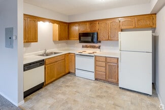 820 W Main St, Anoka, MN 55303