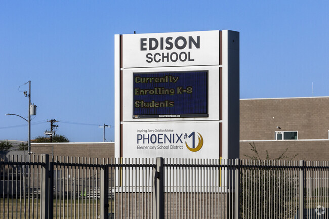 Phoenix’s Edison Elementary School gets an overall rating of C- from Niche.com.