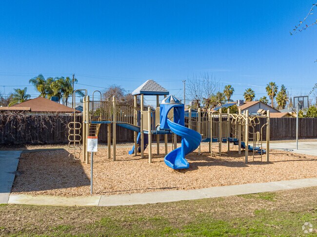 Students in Roosevelt Elementary School of Tulare enjoy all the open play area space.