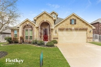 921 Lucetta St, Midlothian, TX 76065