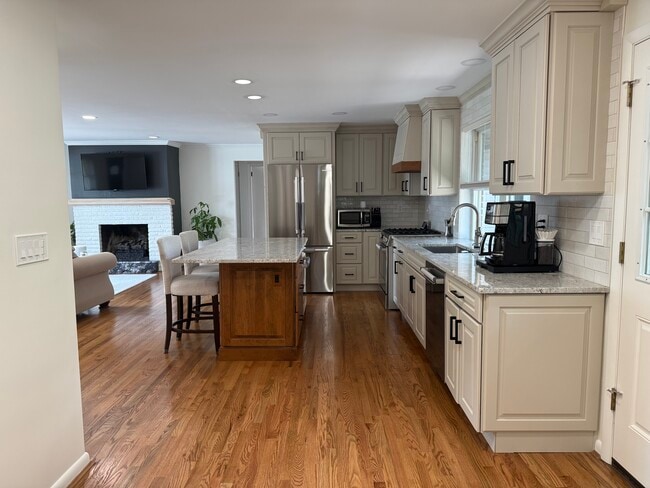 6721 Eleck Place, Cincinnati, OH 45243 - photo 5