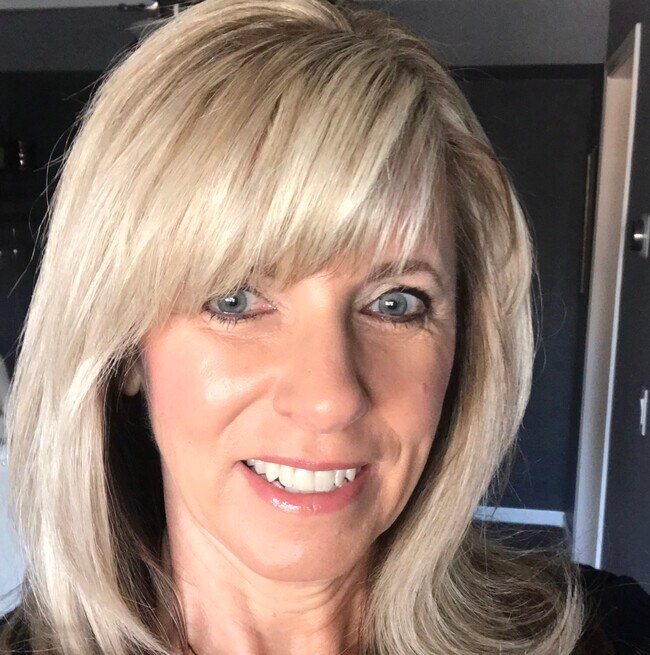 Elizabeth Prichard Real Estate Agent in Seattle, WA